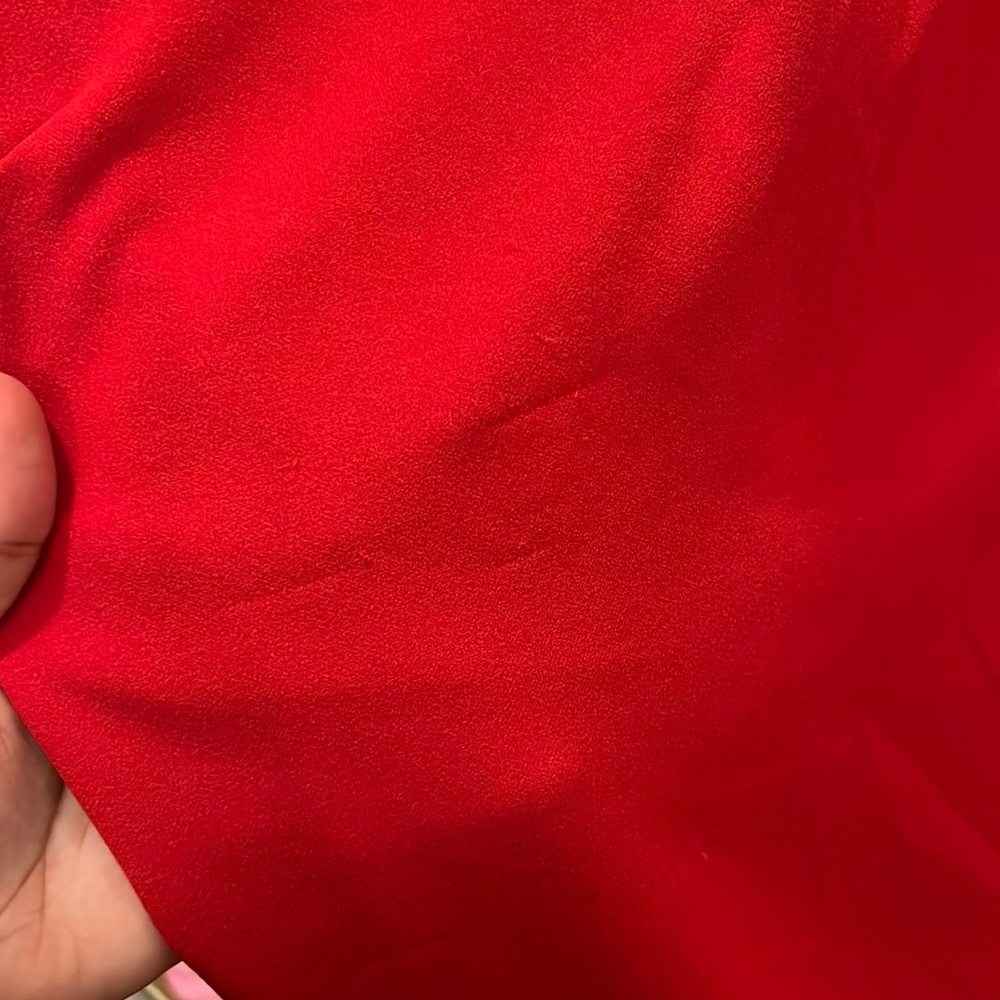 RED DRESS - Picture 2 of 3